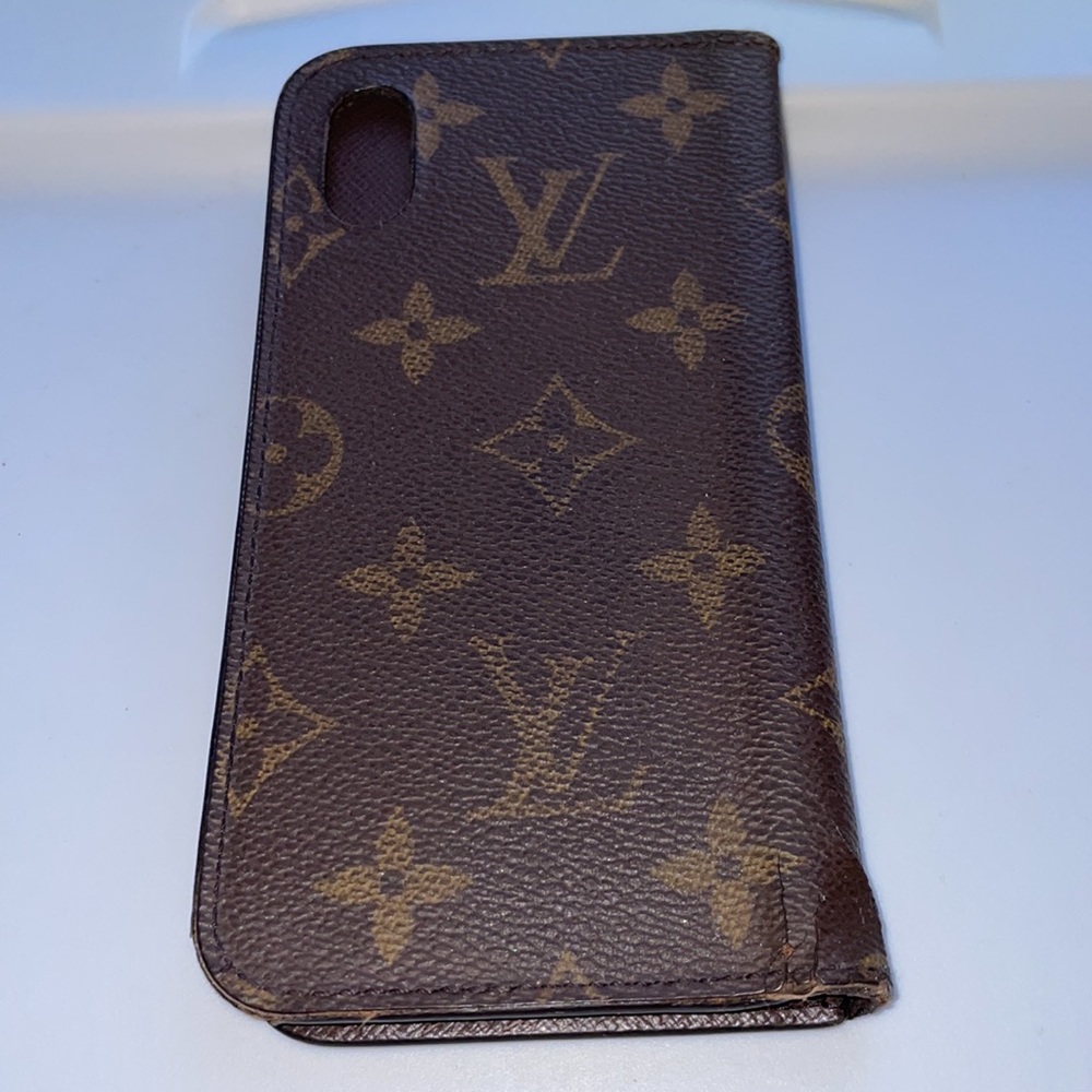 LV iPhone 10 Cover and Card Holder EUC 6”x3” - Picture 2 of 7